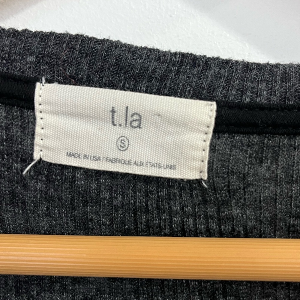 Anthropologie t.la Gray Jill Babydoll Long Sleeve Shirt Small - Picture 2 of 6